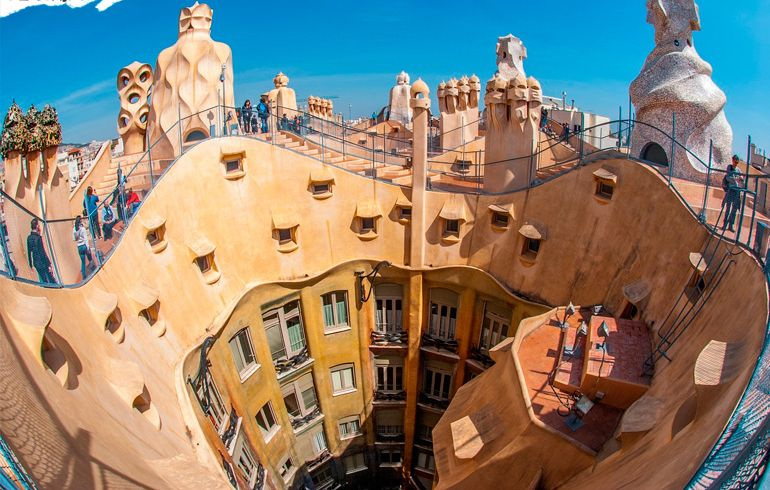 The courtyard of Casa Mila (top view). Photo: Wikipedia