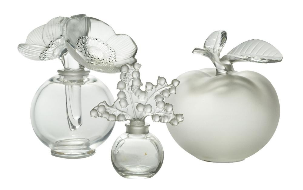 René Lalique. Perfume crystal glass bottles of different years. Source
%MCEPASTEBIN%