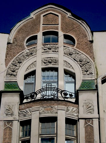 Bas-reliefs on the façade of the tenement house of K. K. Keldal on Kamennoostrovsky prospect. Photo 