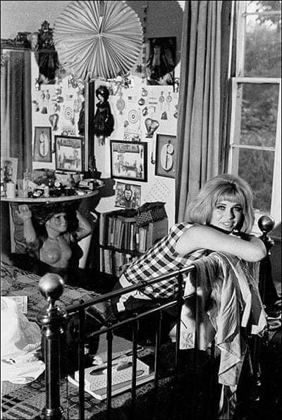 Pauline Boty in her apartment, 1963. Photo: Michael Ward. Source: www.theguardian.com