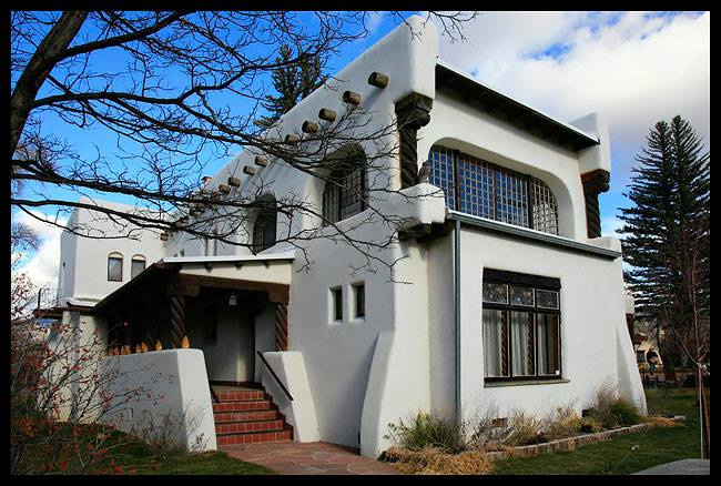 Taos, New Mexico, USA. Nicolai Fechin’s house: interiors, original paintings, photographs…
The Sour