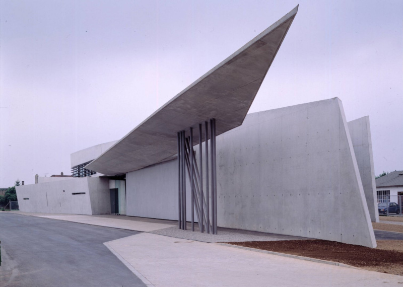 Zaha Hadid Feuerwehr Vitra, 1993: Werkbeschreibung | Artchiv