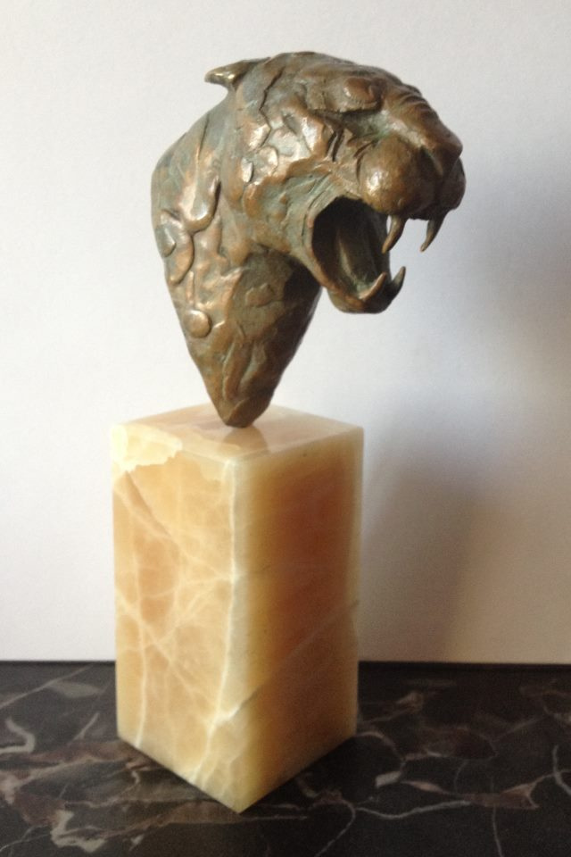 Hunt (bronze, onyx)