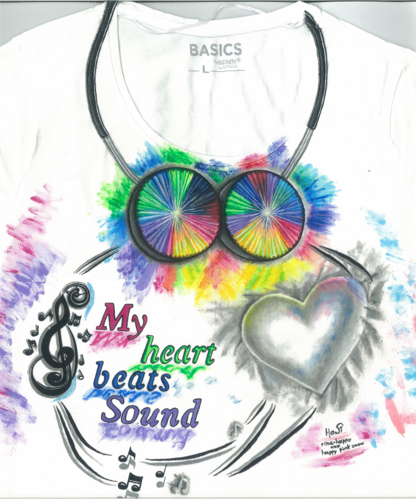 T-shirt "My heart beats sound" with handmade painting