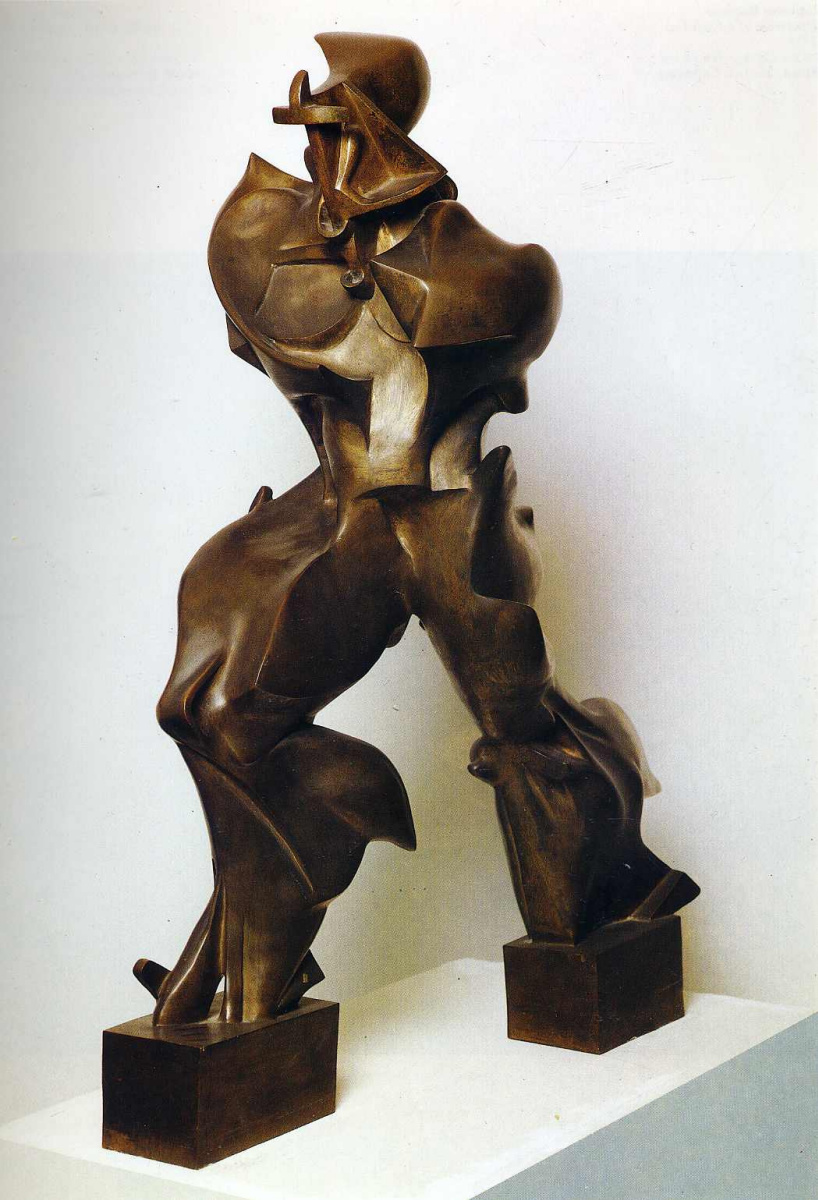 Umberto Boccioni. Statue