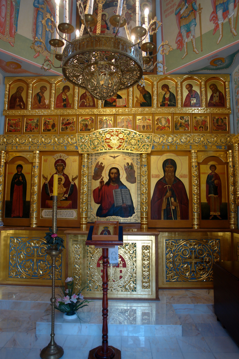 Igor Yurevich Drozhdin. The iconostasis in the Chapel of David of Serpukhov in the village Talezh