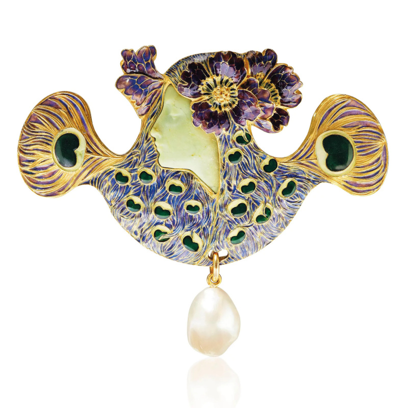 Brooch. Chrysoprase and pearls. Ca. 1898—1899
