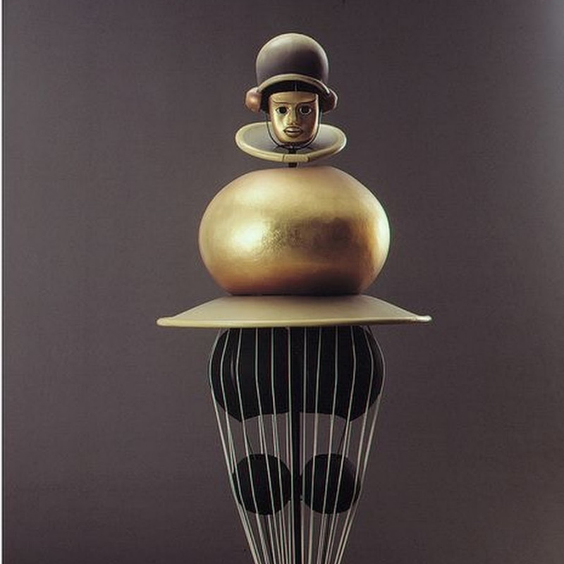 Oskar Schlemmer. "Triadisches Ballett / Vestimenta de Ballet triádico / Triadic Ballet Costume", 192