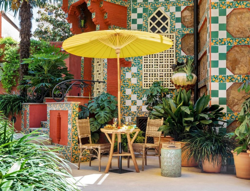 Фасад и интерьеры Дома Висенса. Источник: Casa Vicens