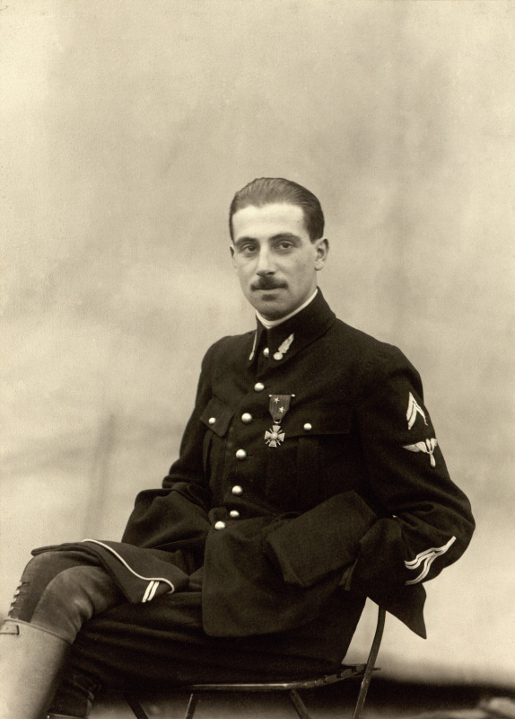 Лейтенант Ниссим де Камондо незадолго до гибели (1917 год)