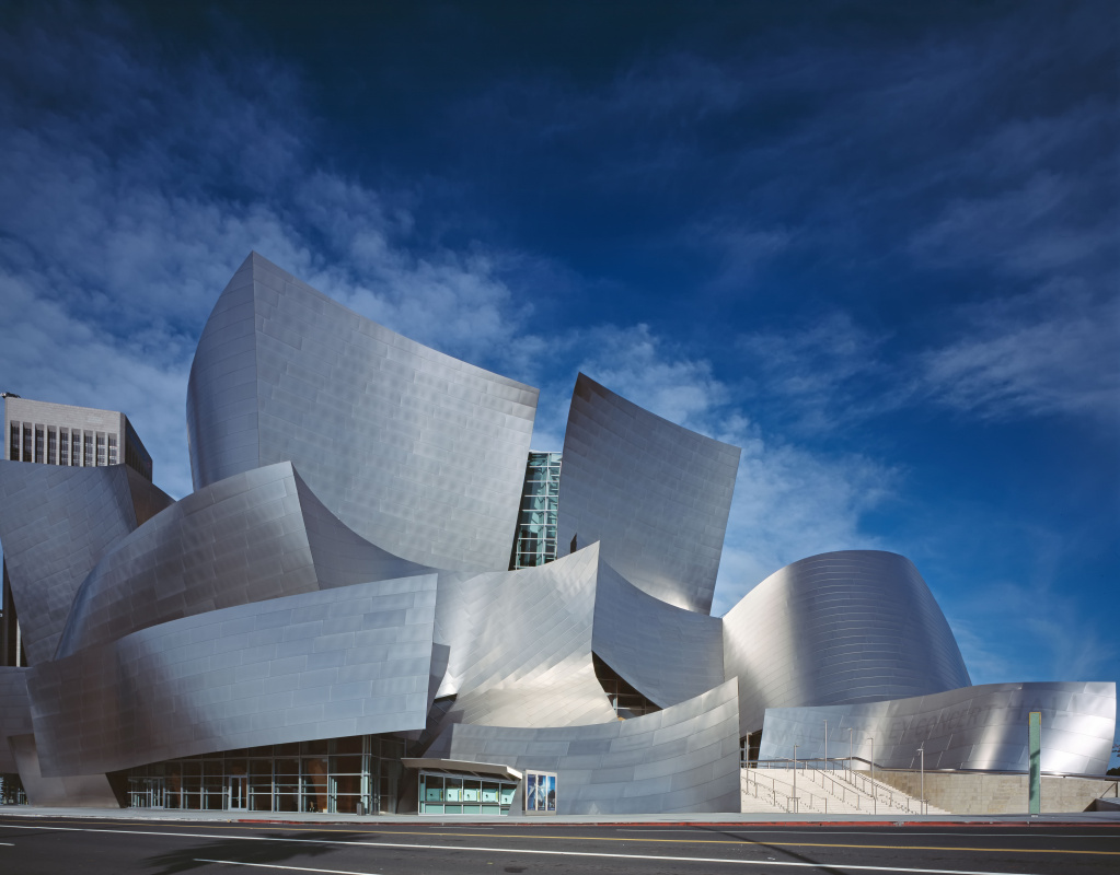 Frank Owen Gehry. Walt Disney Concert Hall