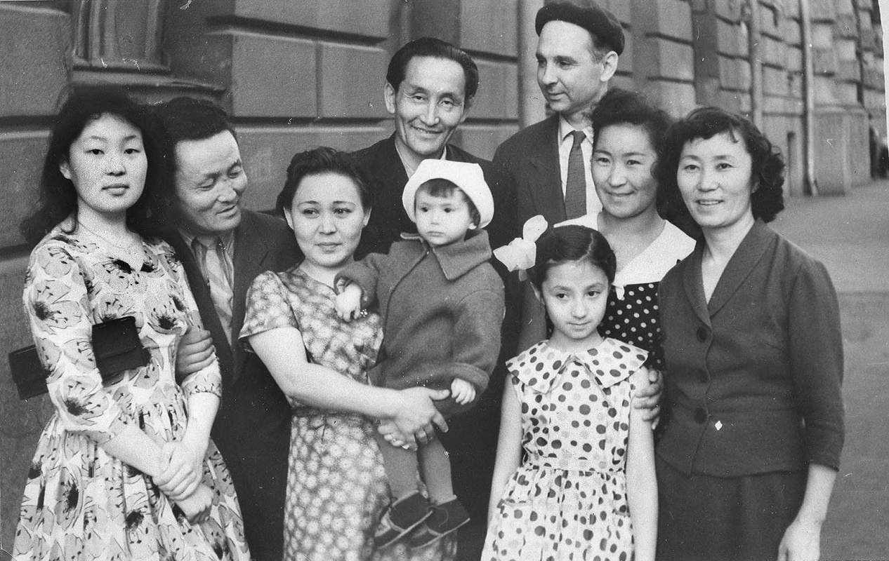 Nadezhda Nikolaevna Rusheva. N. Rusev with his family at the Embassy of Tuva in Moscow. And guests from Tuva