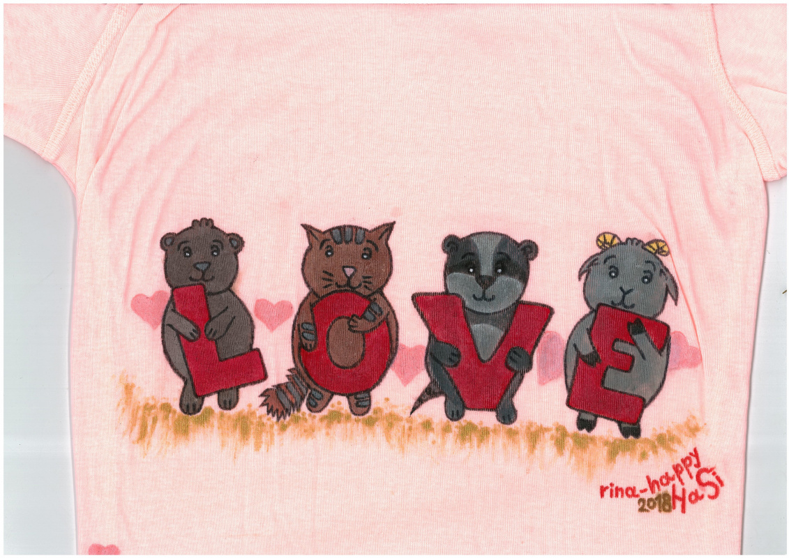 Ирина Владимировна Хазэ. Long sleeve shirt "Love" for mom with handmade painting