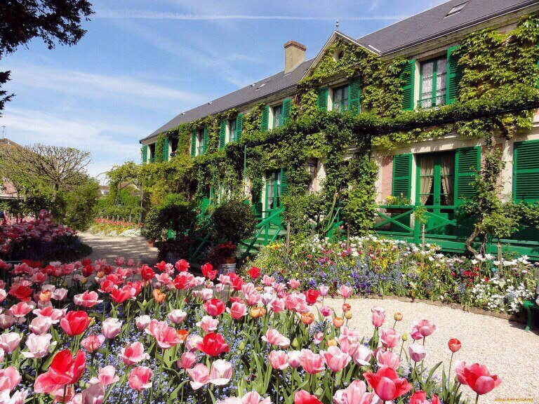 Photos of Claude Monet's house