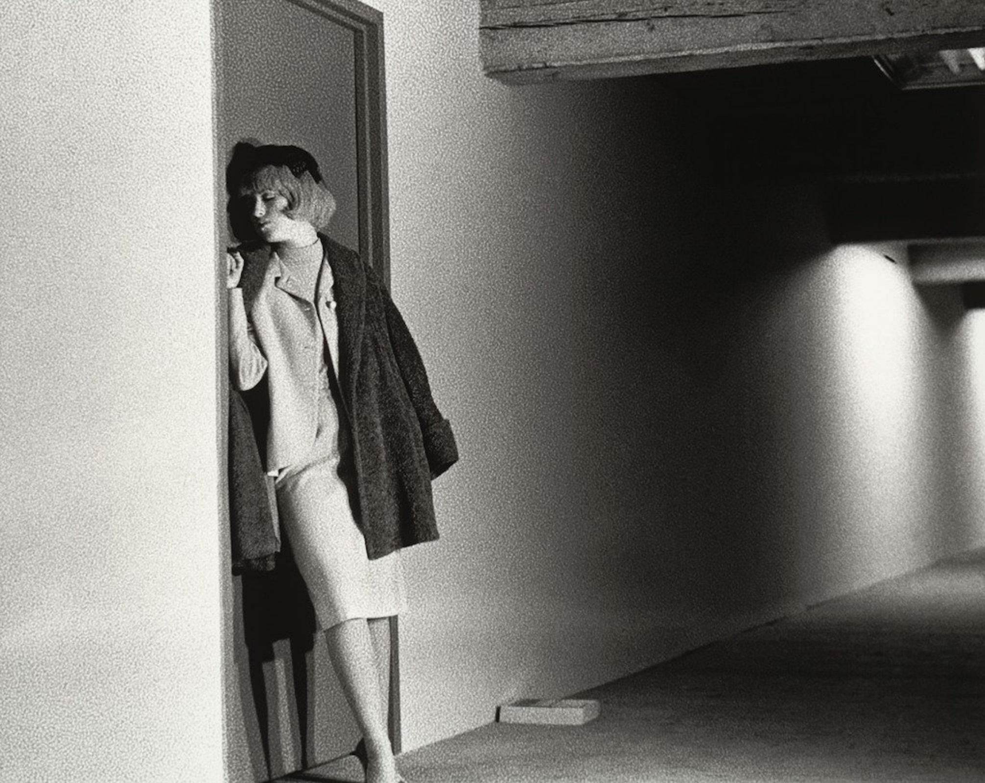 Cindy Sherman Untitled Film Still #4, 1977: Description of