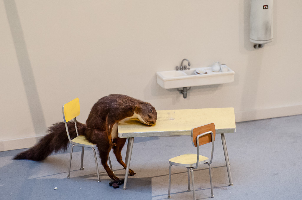 Maurizio Cattelan. Bidibidobidiboo