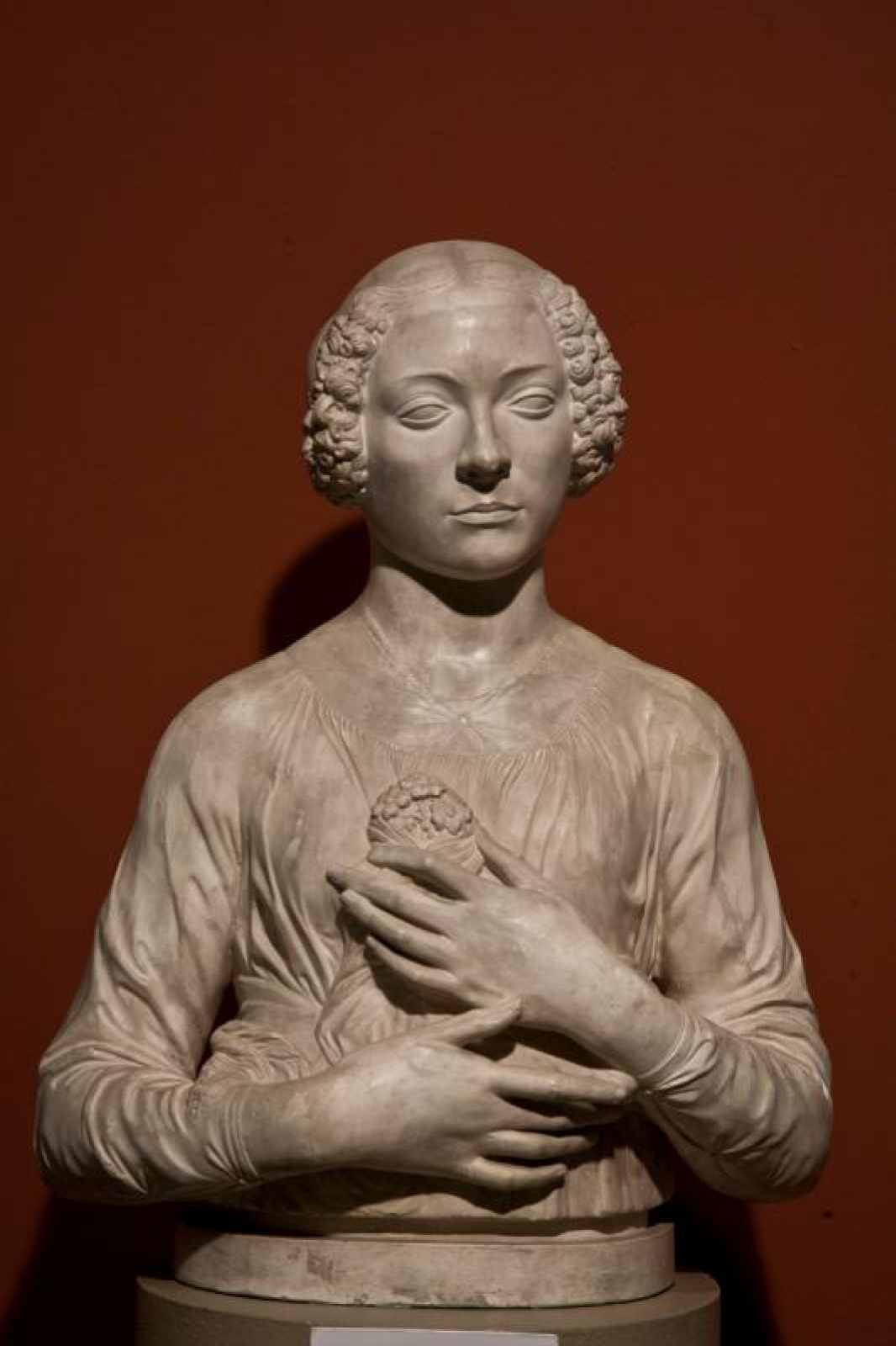 Lady with a bouquet of flowers, 1480, 60 cm by Andrea del