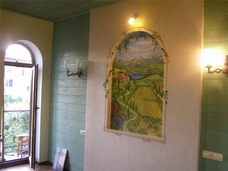 Роспись стены-имитация окна(вид на Тоскану)